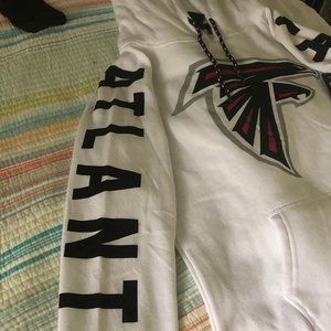 Atlanta Falcons NEW WITH TAGS; sweatshirt; soft